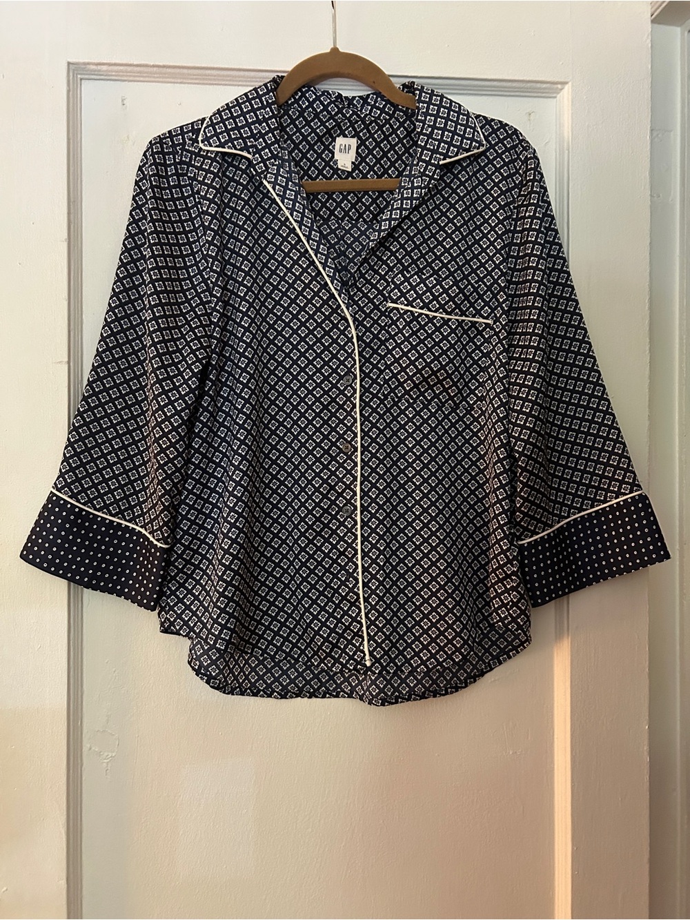 GAP Navy and White Geometric Button-Up Top